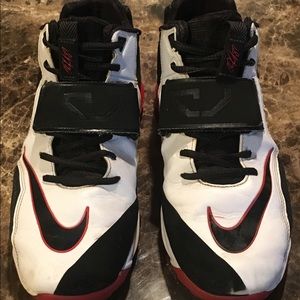 Nike Zoom CJ Trainer 2